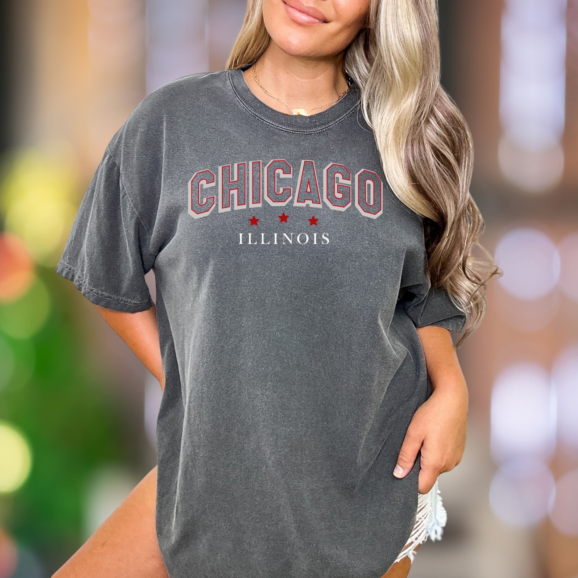 "Chicago Illinois" | Comfort Colors Unisex Adult T-Shirt | Retro City Style