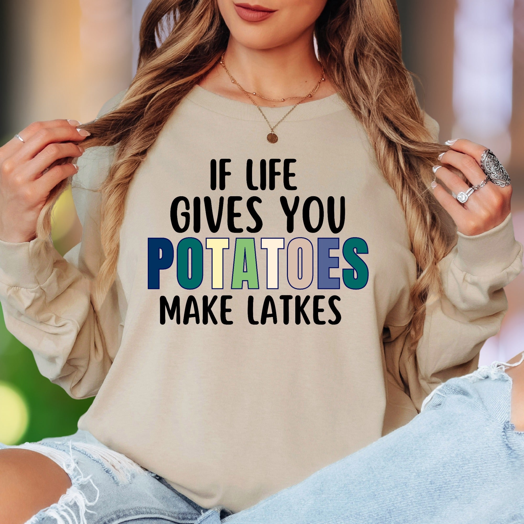 "If Life Gives You Potatoes Make Latkes" | Funny Typography Unisex Adult Long Sleeve T-Shirt | Foodie Humor