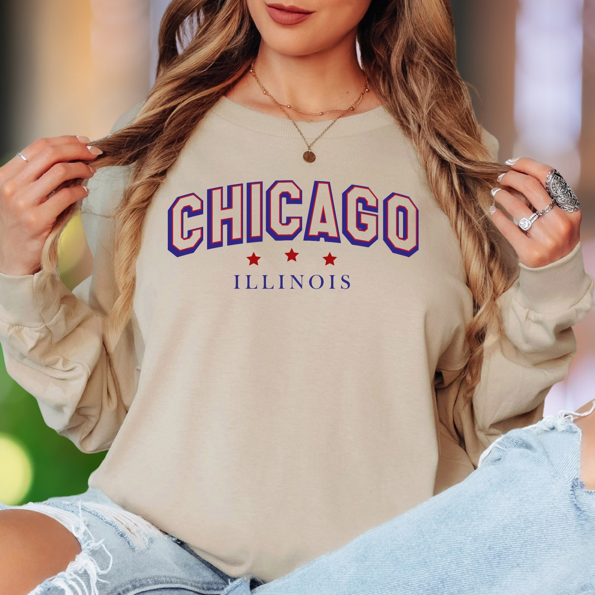 "CHICAGO ILLINOIS" | Retro Typography Unisex Adult Long Sleeve T-Shirt | City Pride