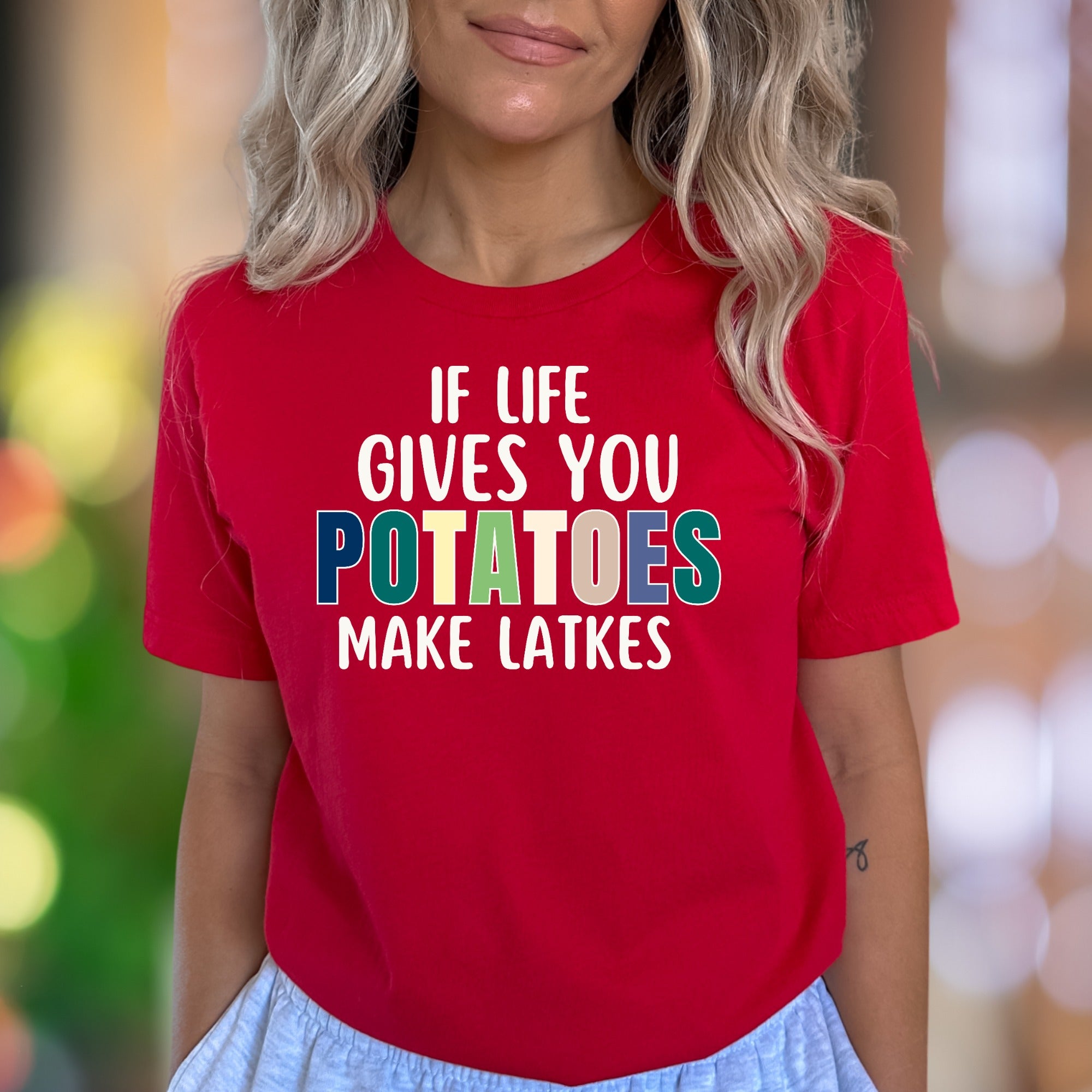 "If Life Gives You Potatoes Make Latkes" | Funny Typography Unisex Adult T-Shirt | Culinary Humor