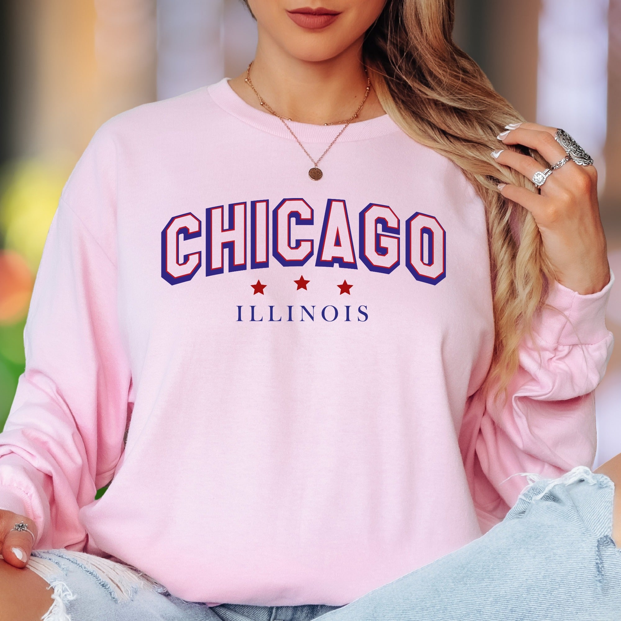 "CHICAGO ILLINOIS" | Retro Typography Unisex Adult Long Sleeve T-Shirt | City Pride