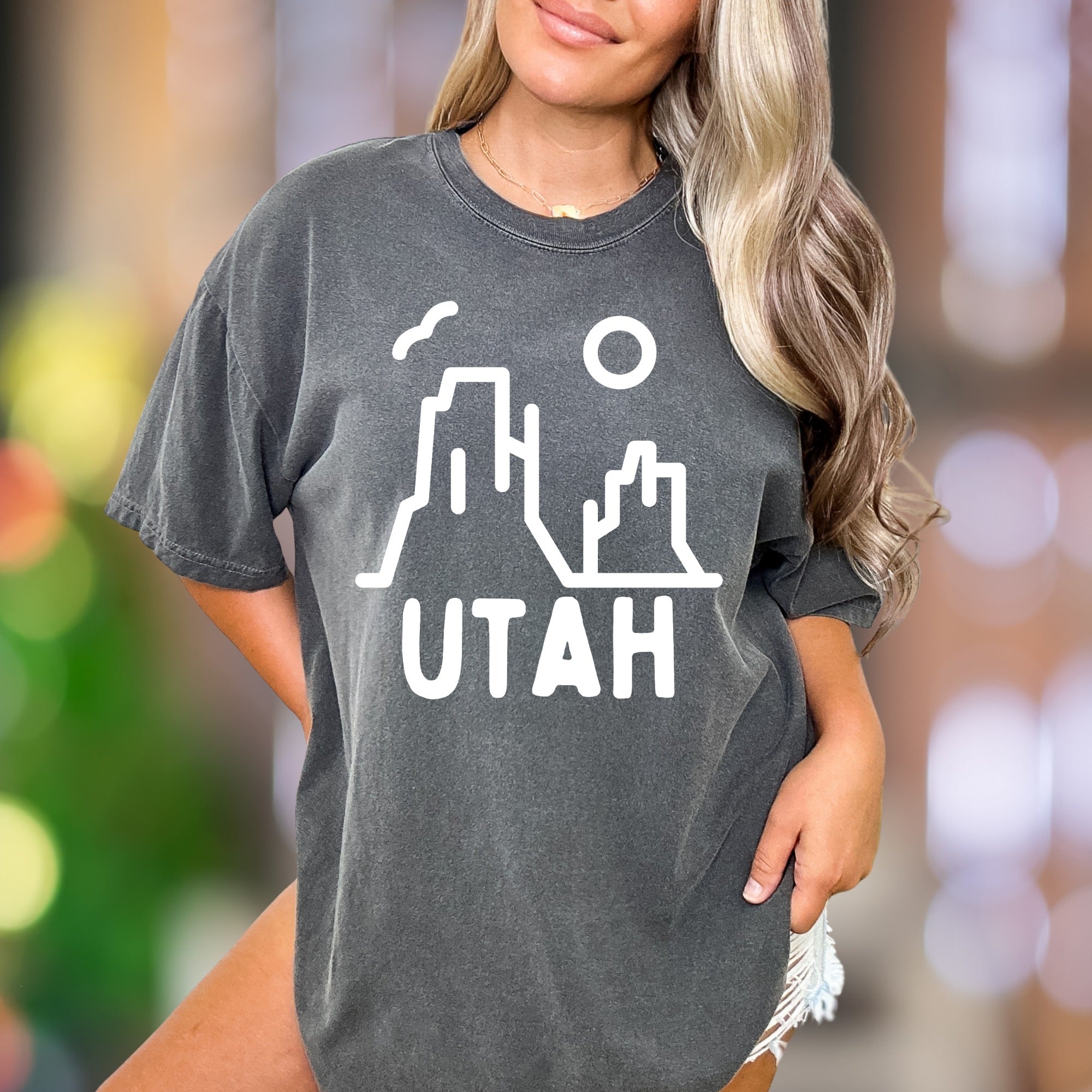 “UTAH” Minimalist Mountain Graphic | Comfort Colors Unisex Adult T-Shirt | Rustic Travel Style