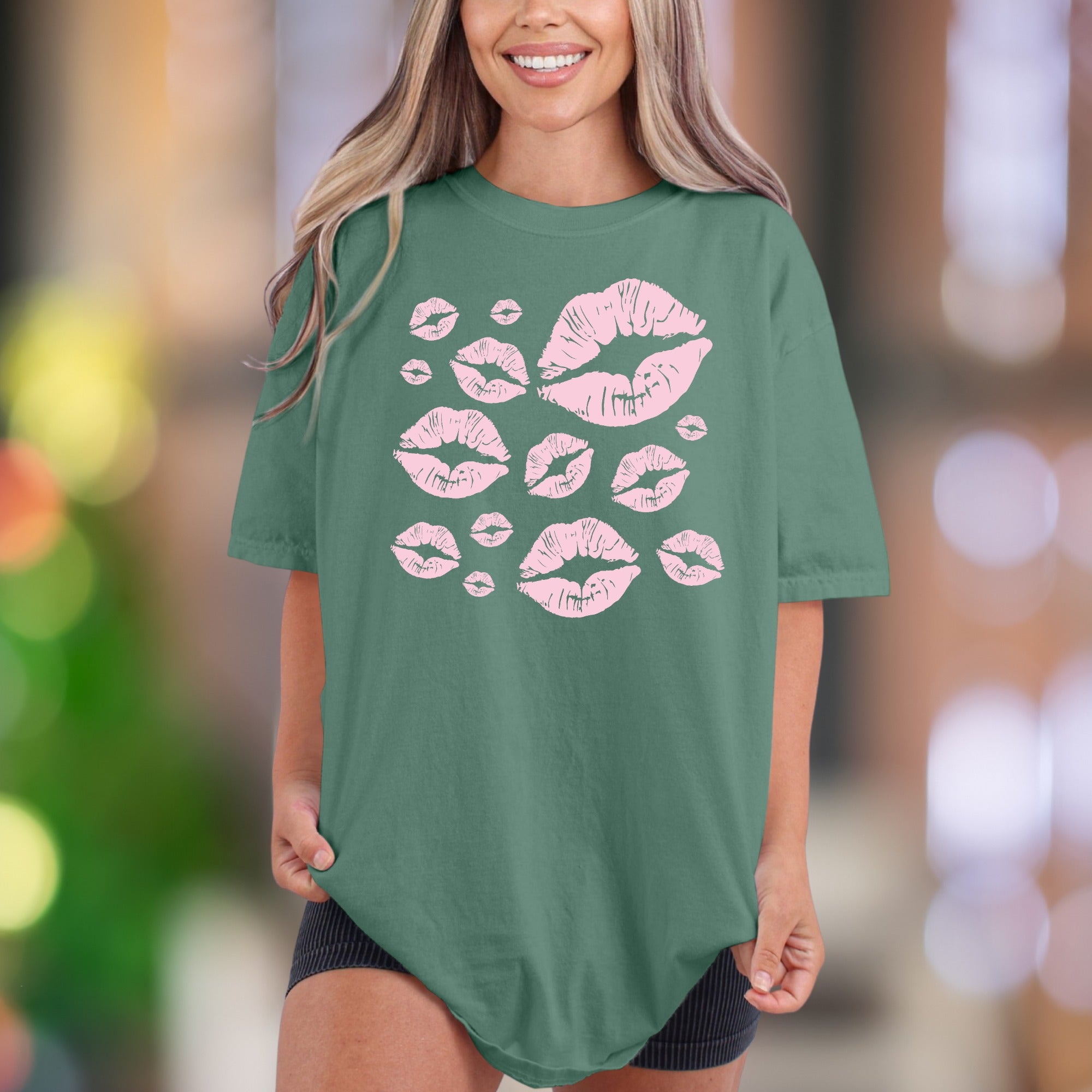 Pink Lips Kiss Marks Pattern | Comfort Colors Unisex Adult T-Shirt | Playful Feminine Style