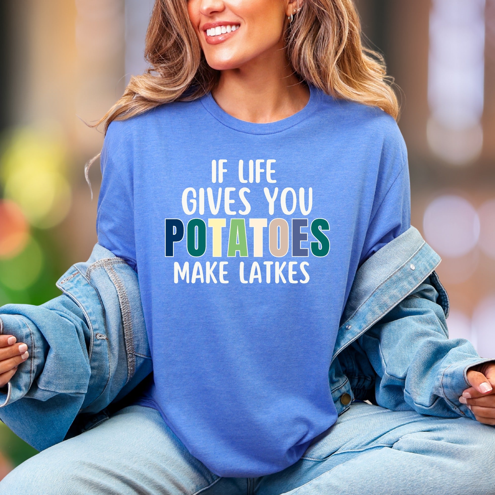 "If Life Gives You Potatoes Make Latkes" | Funny Typography Unisex Adult T-Shirt | Culinary Humor