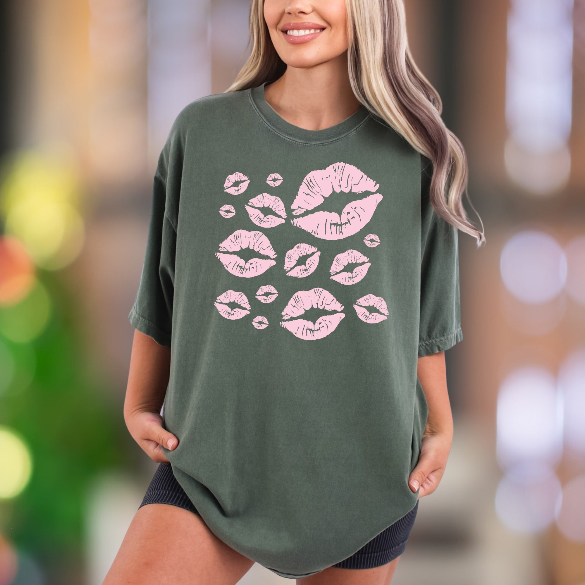 Pink Lips Kiss Marks Pattern | Comfort Colors Unisex Adult T-Shirt | Playful Feminine Style