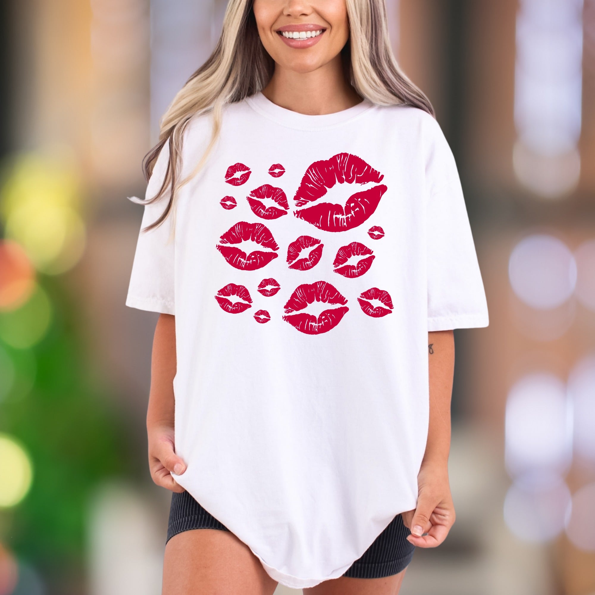Pink Lips Kiss Marks Pattern | Comfort Colors Unisex Adult T-Shirt | Playful Feminine Style